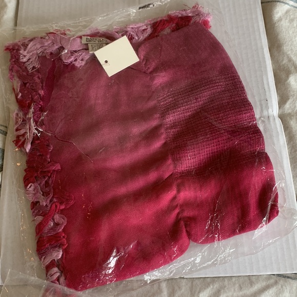 NWT Badgley Mischka ombré fringed Square scarf - Picture 2 of 3